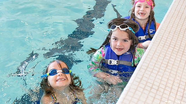 MJCC-Day-Camp-swimmers